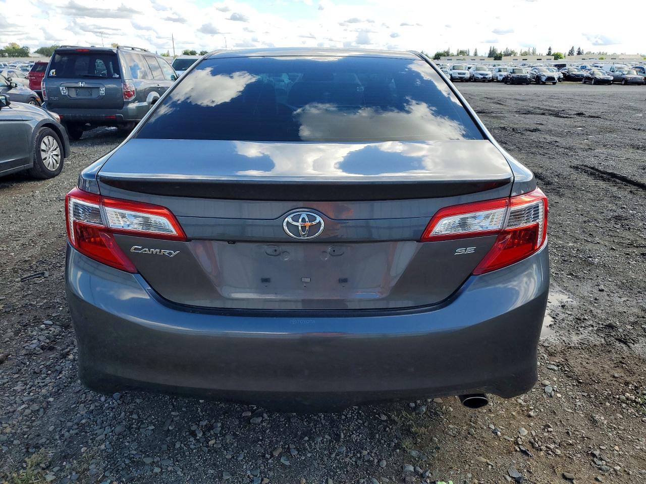 Toyota Camry Se
