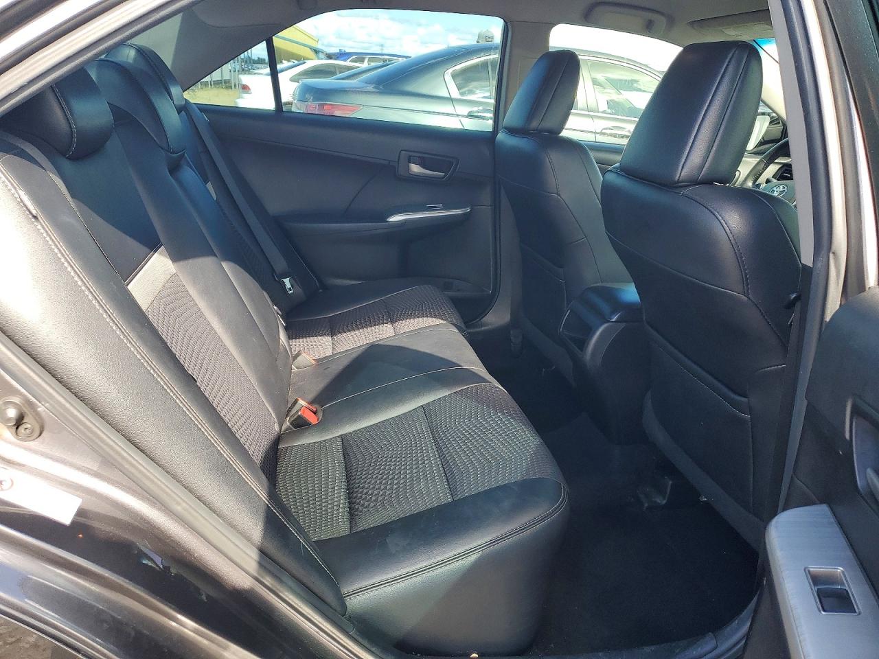 Toyota Camry Se