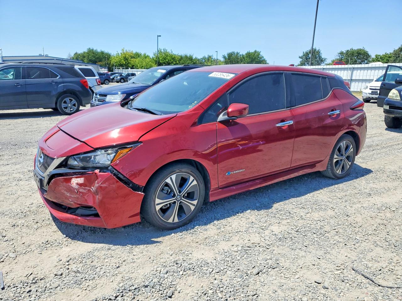 Salvage Nissan LEAF Image