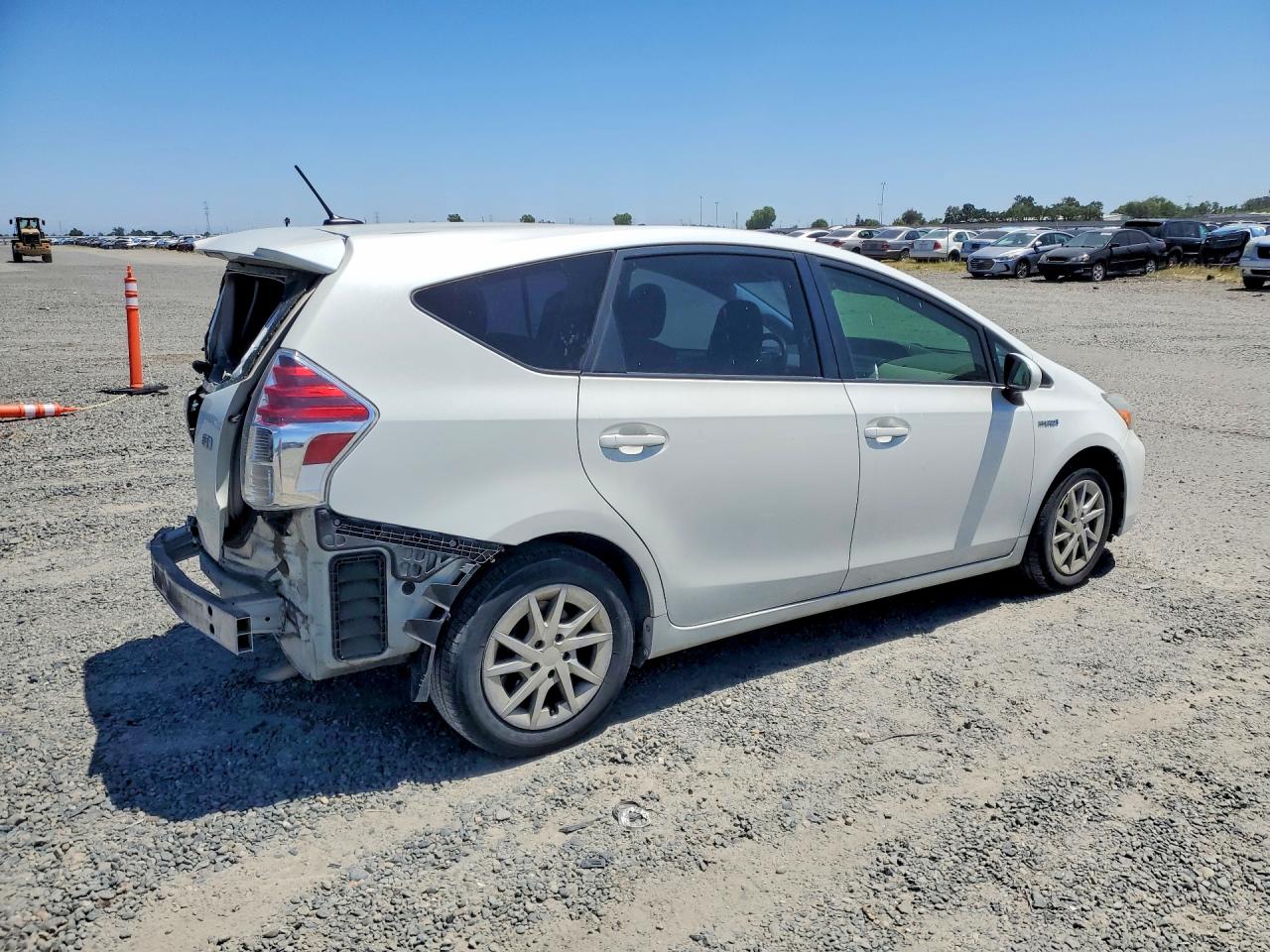 Toyota Prius v Three