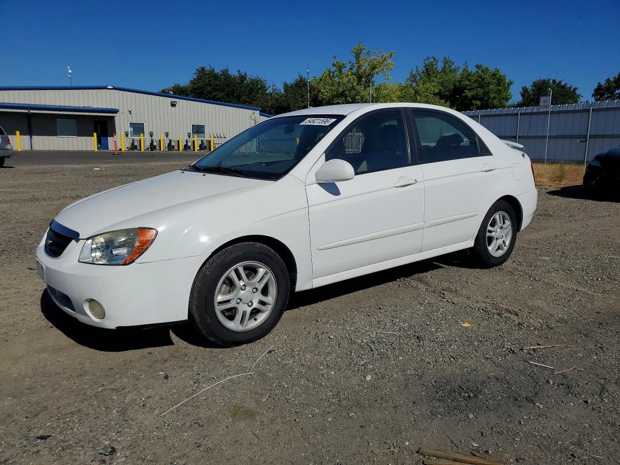 Salvage Kia Spectra Image