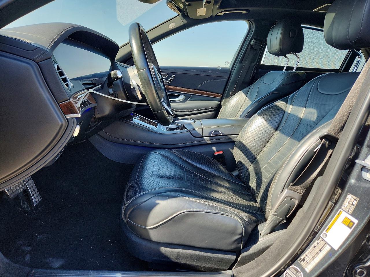 Mercedes-Benz S-Class 560