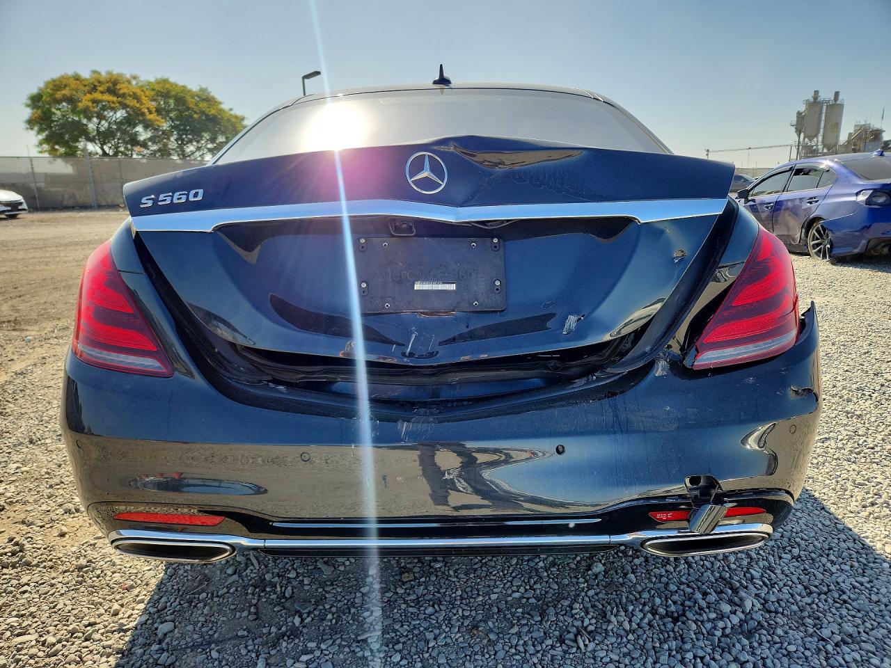 Mercedes-Benz S-Class 560