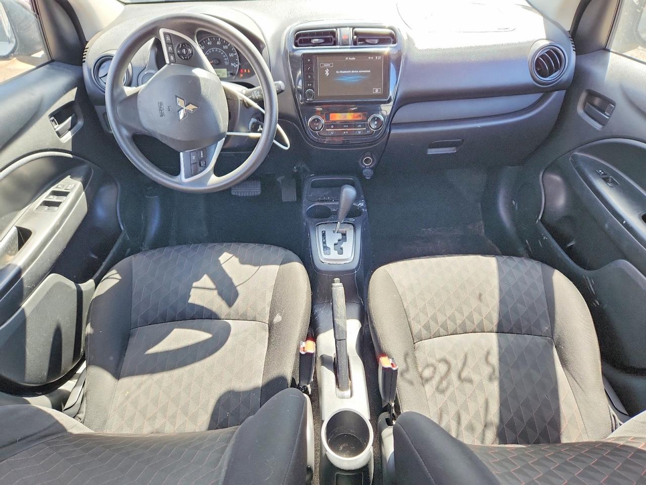 Mitsubishi Mirage Es