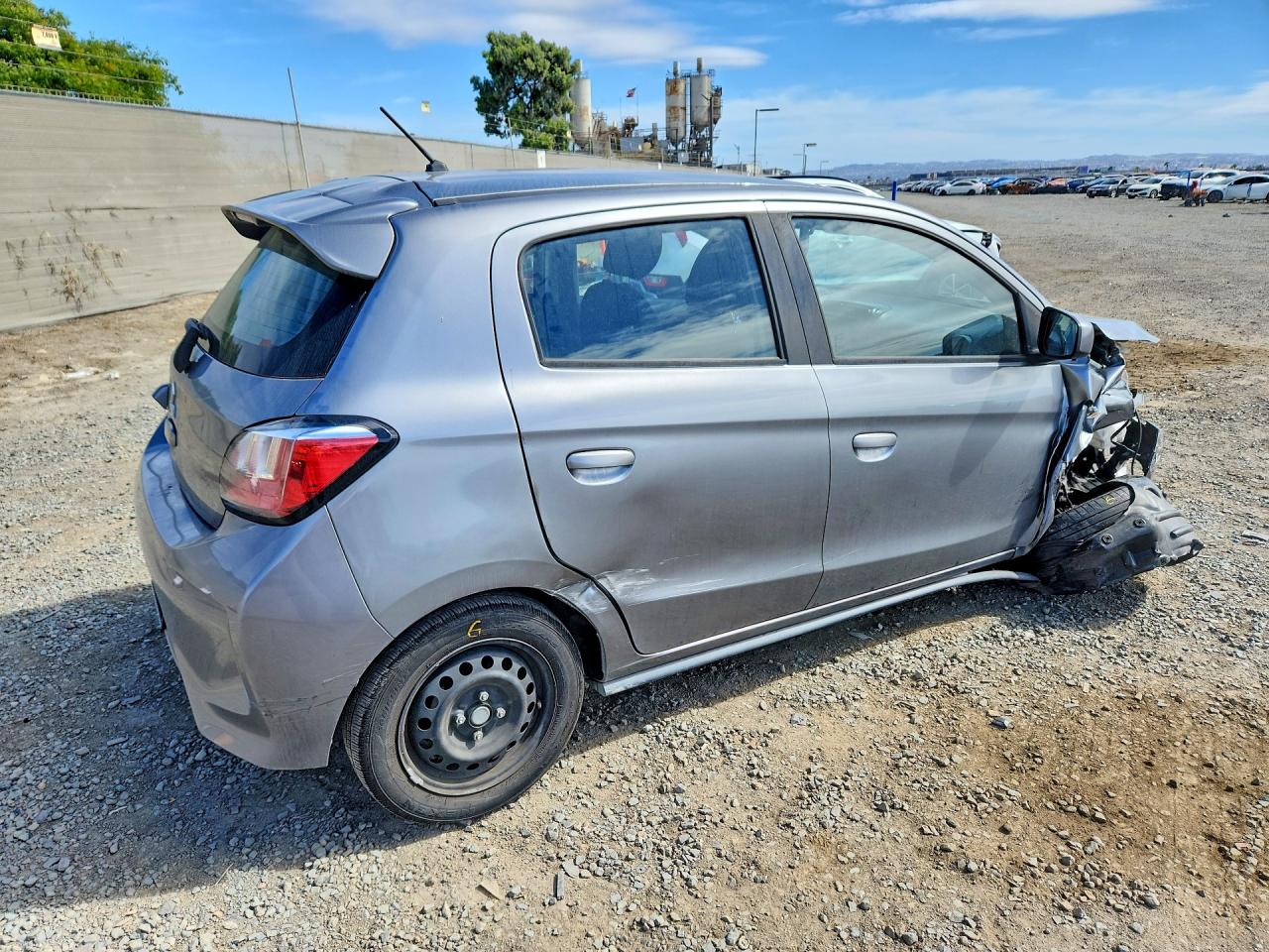Mitsubishi Mirage Es