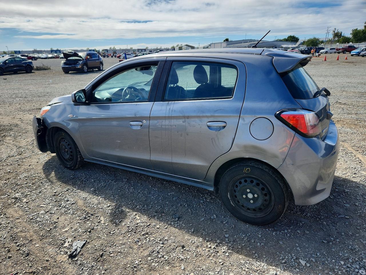 Mitsubishi Mirage Es