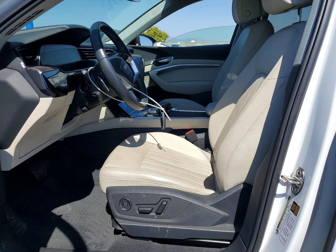 Audi Q8 Premium Plus