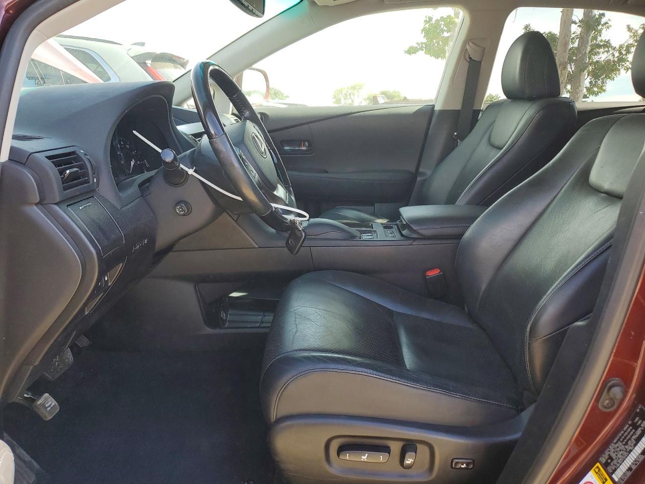 Lexus RX Base