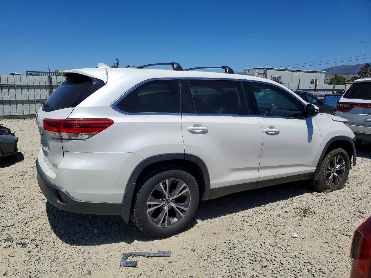 Toyota Highlander Le Plus