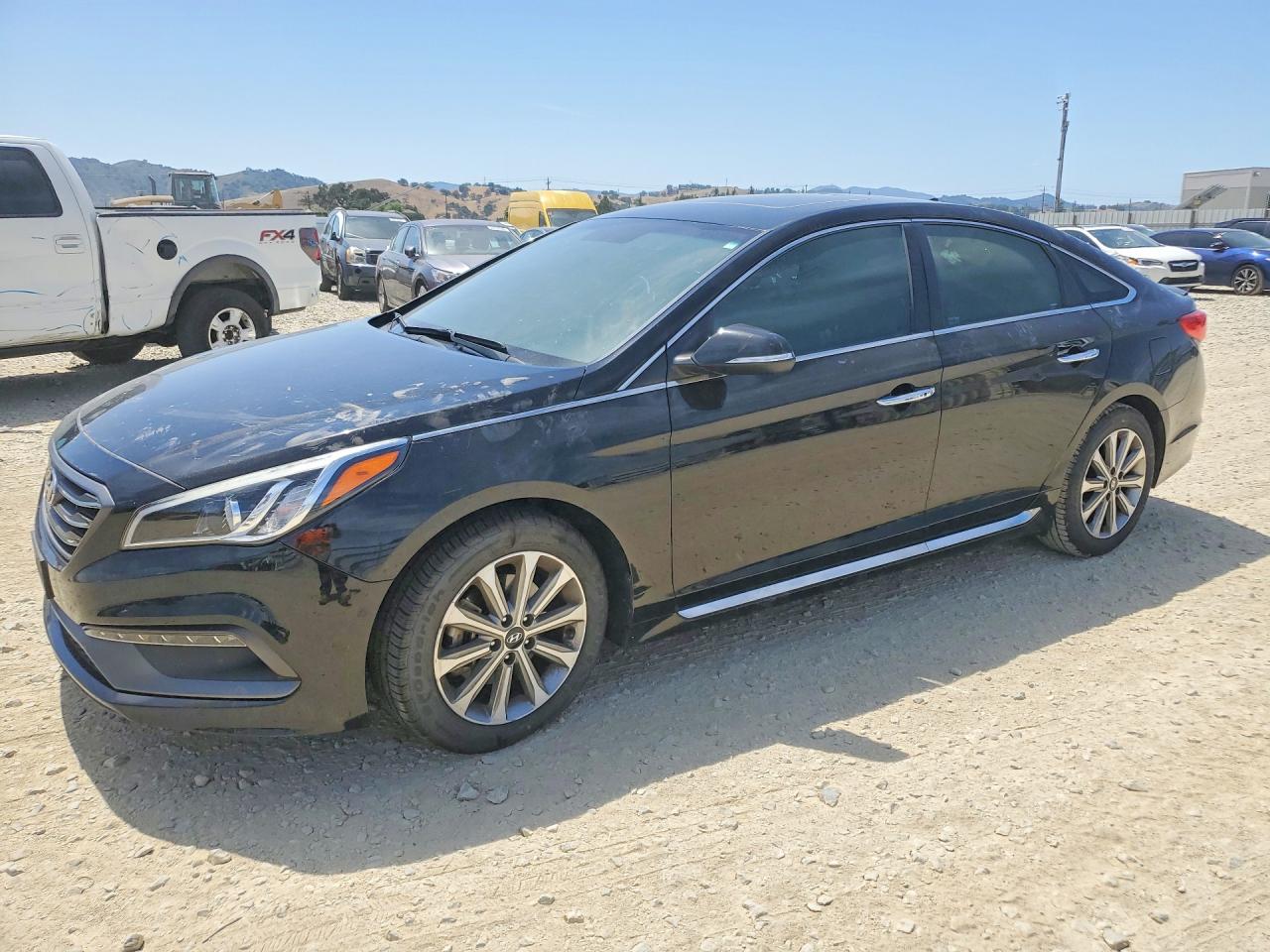 Salvage Hyundai SONATA Image