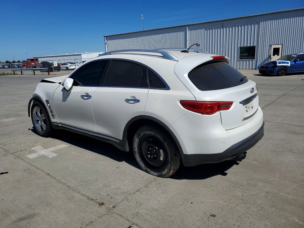 INFINITI Fx Base