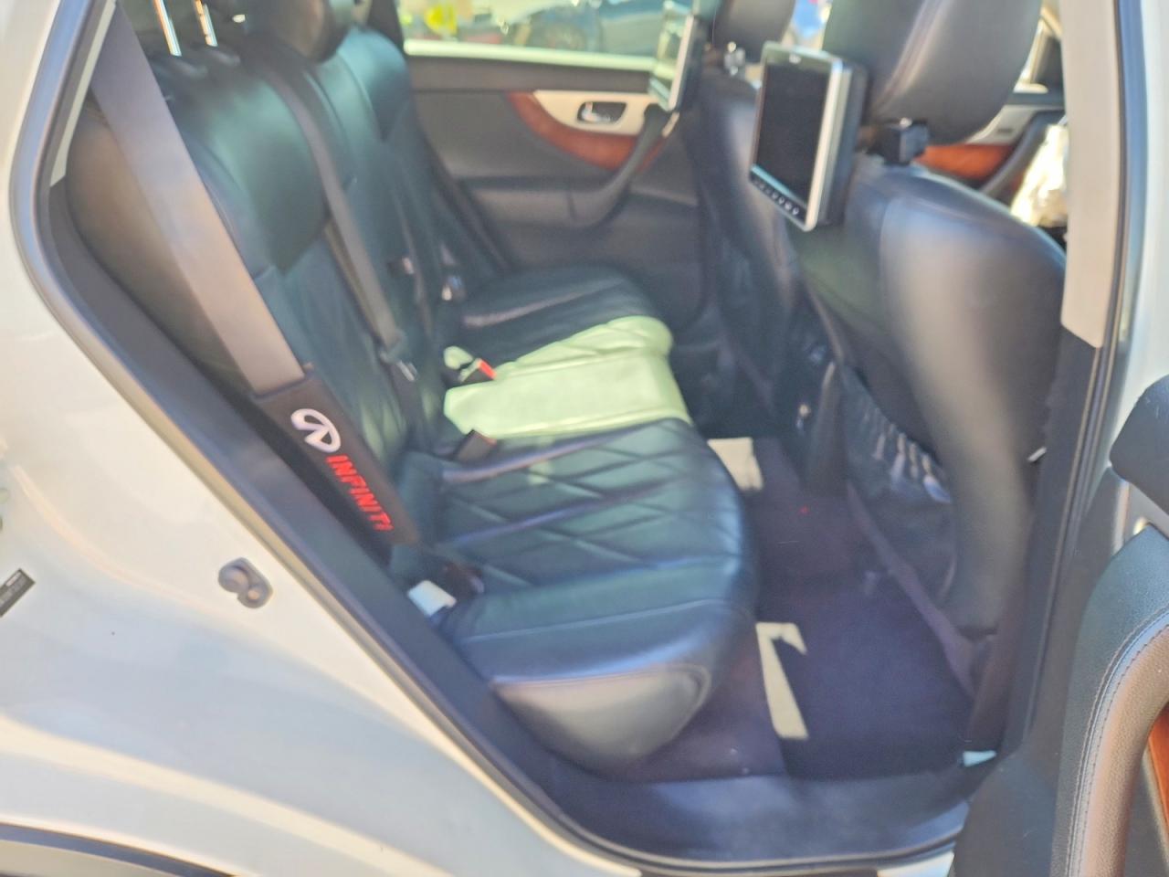 INFINITI Fx Base