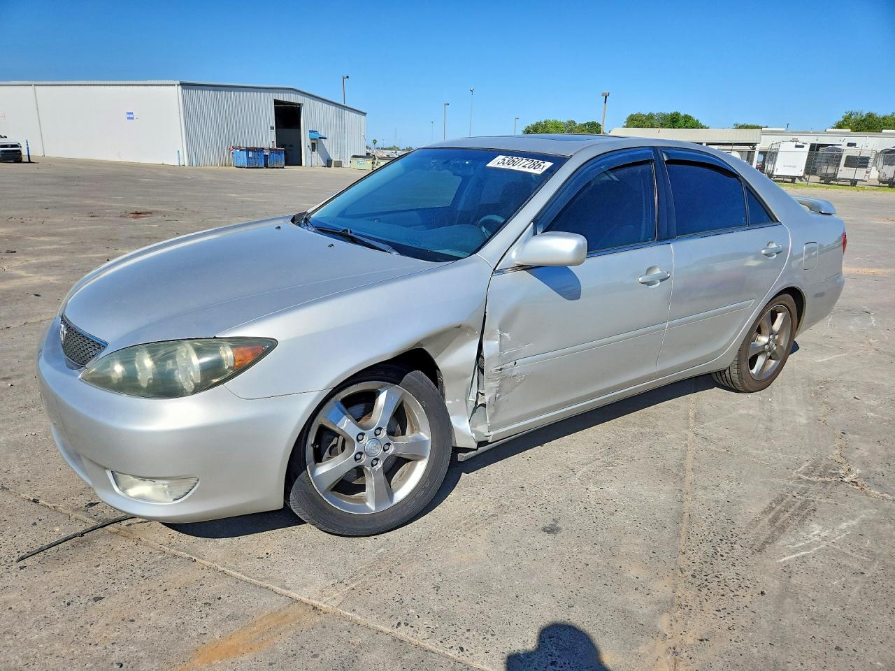 Salvage Toyota Camry Image