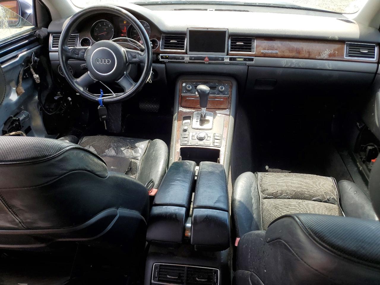 Audi A8 L Quattro