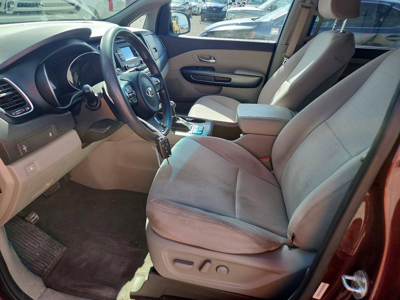 Kia Sedona Lx