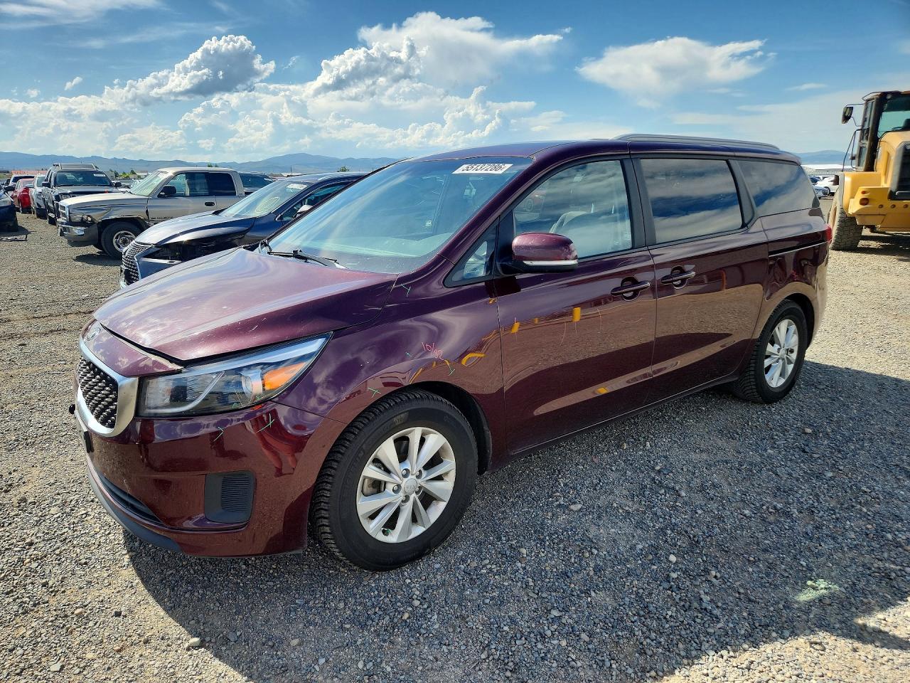 Salvage Kia Sedona Image