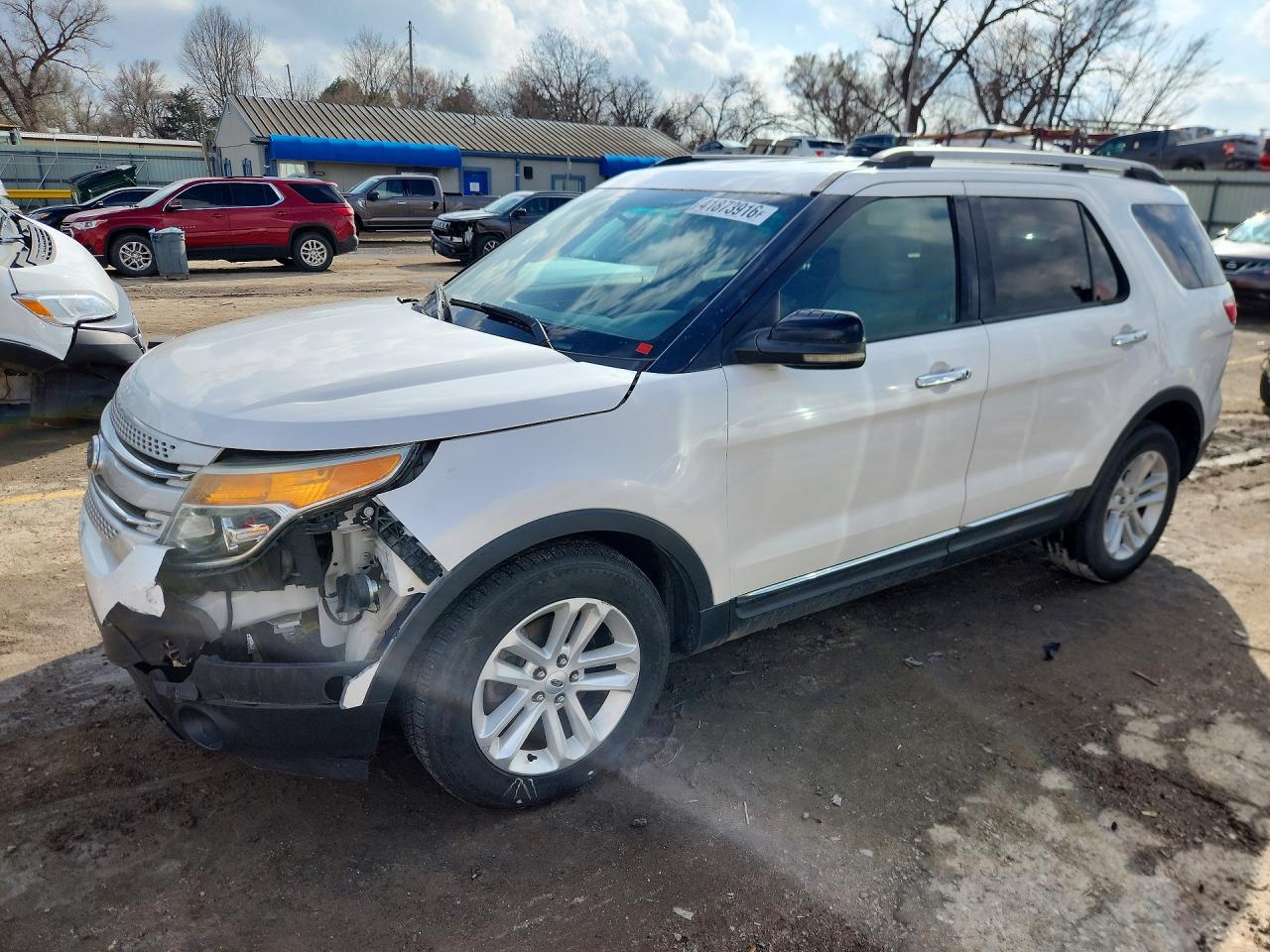 Salvage Ford Explorer Image