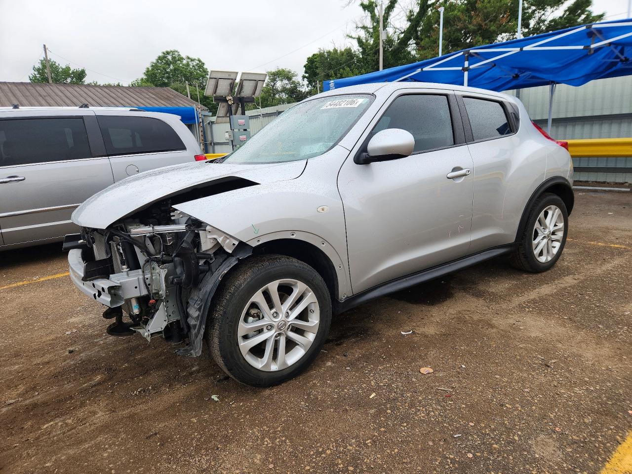 Salvage Nissan JUKE Image