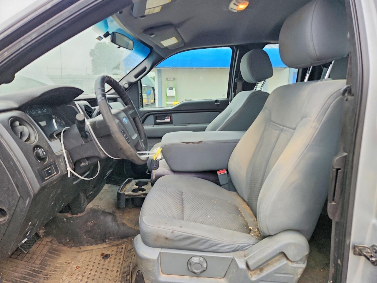 Ford F-150 Super Cab