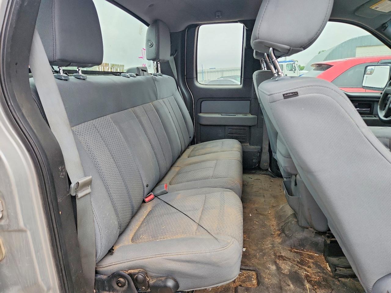 Ford F-150 Super Cab