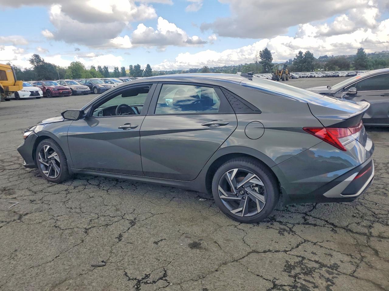 Hyundai ELANTRA Sel Sport