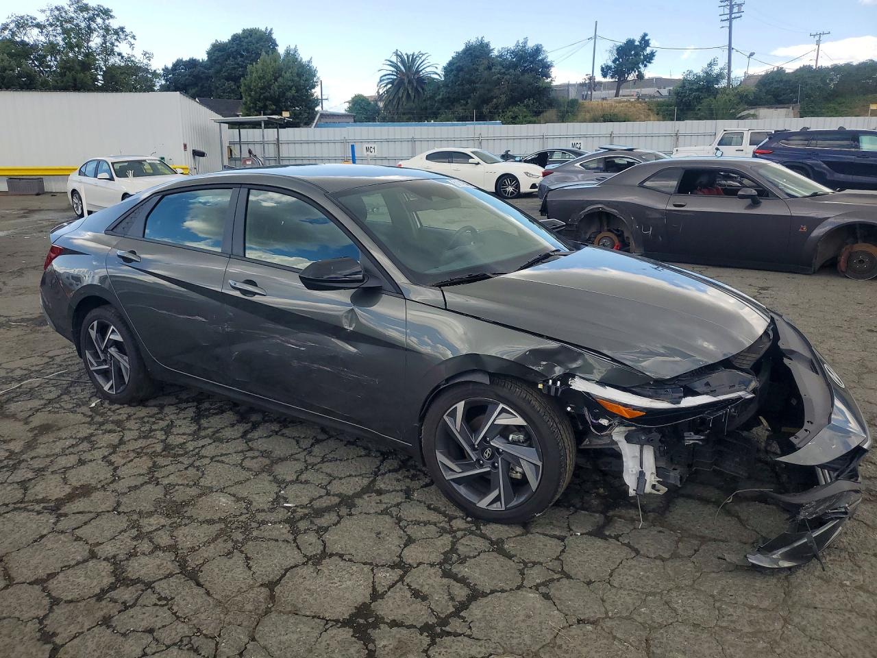 Hyundai ELANTRA Sel Sport