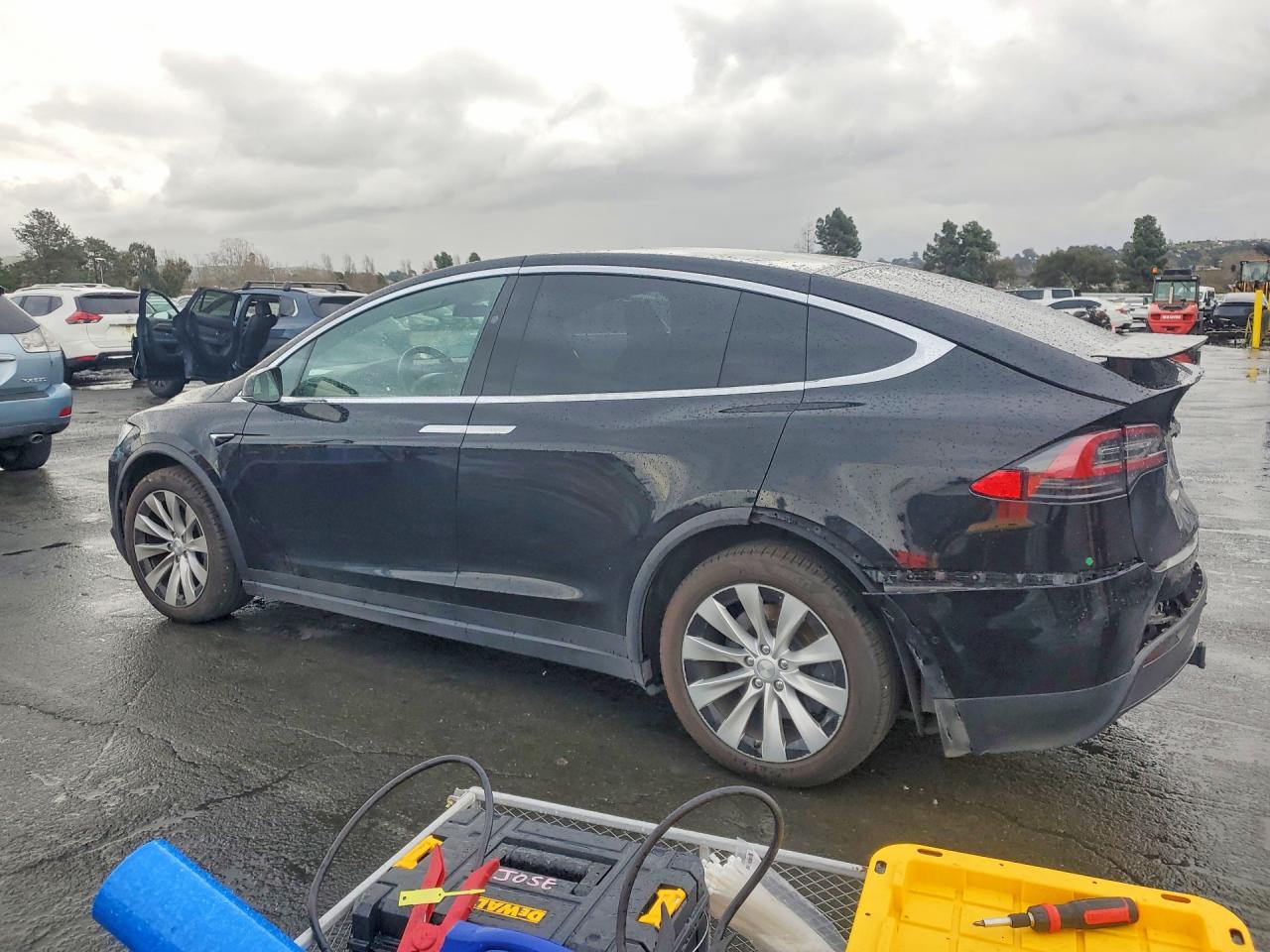 Tesla Model X