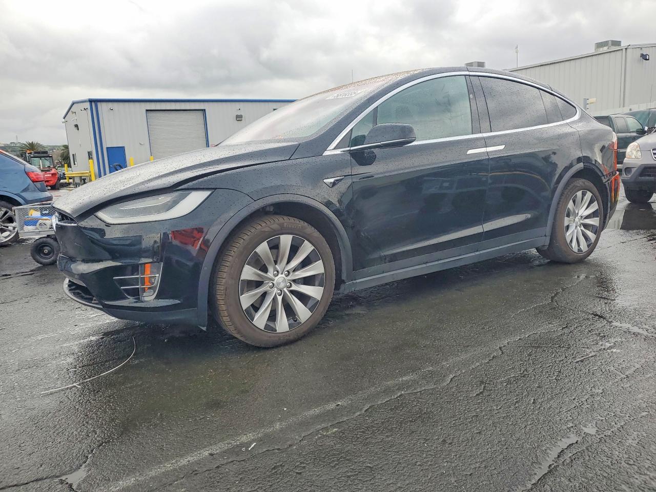 Salvage Tesla Model X Image