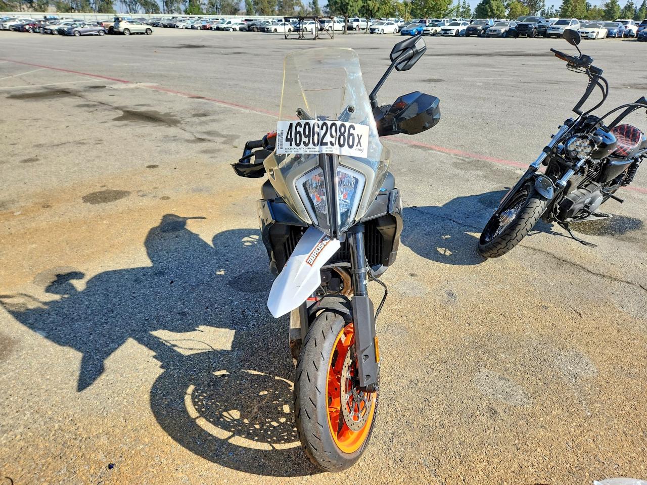 KTM 890 Adventure