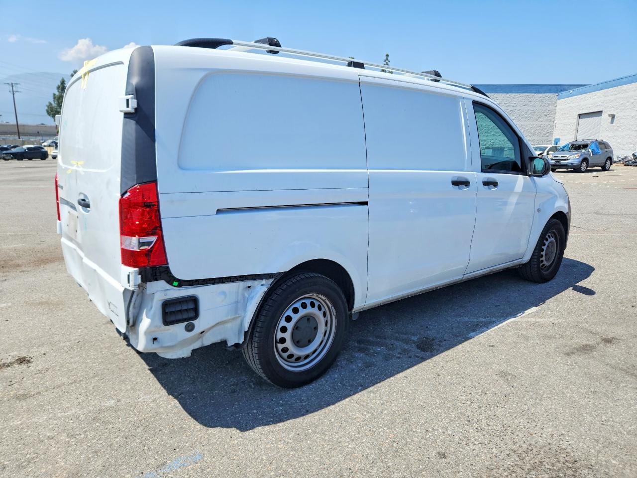Mercedes-Benz Metris