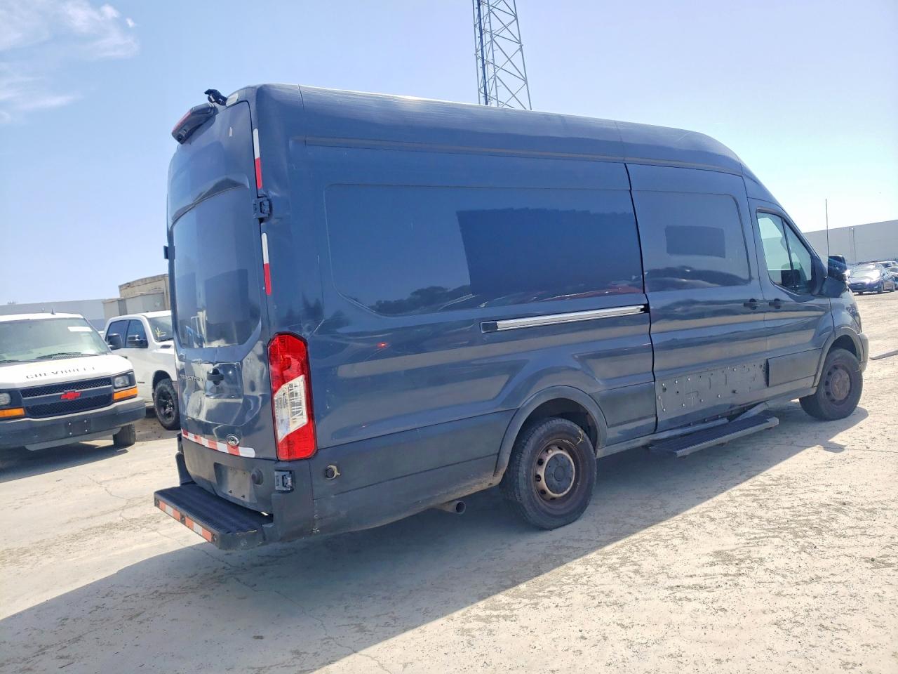 Ford Transit T-250