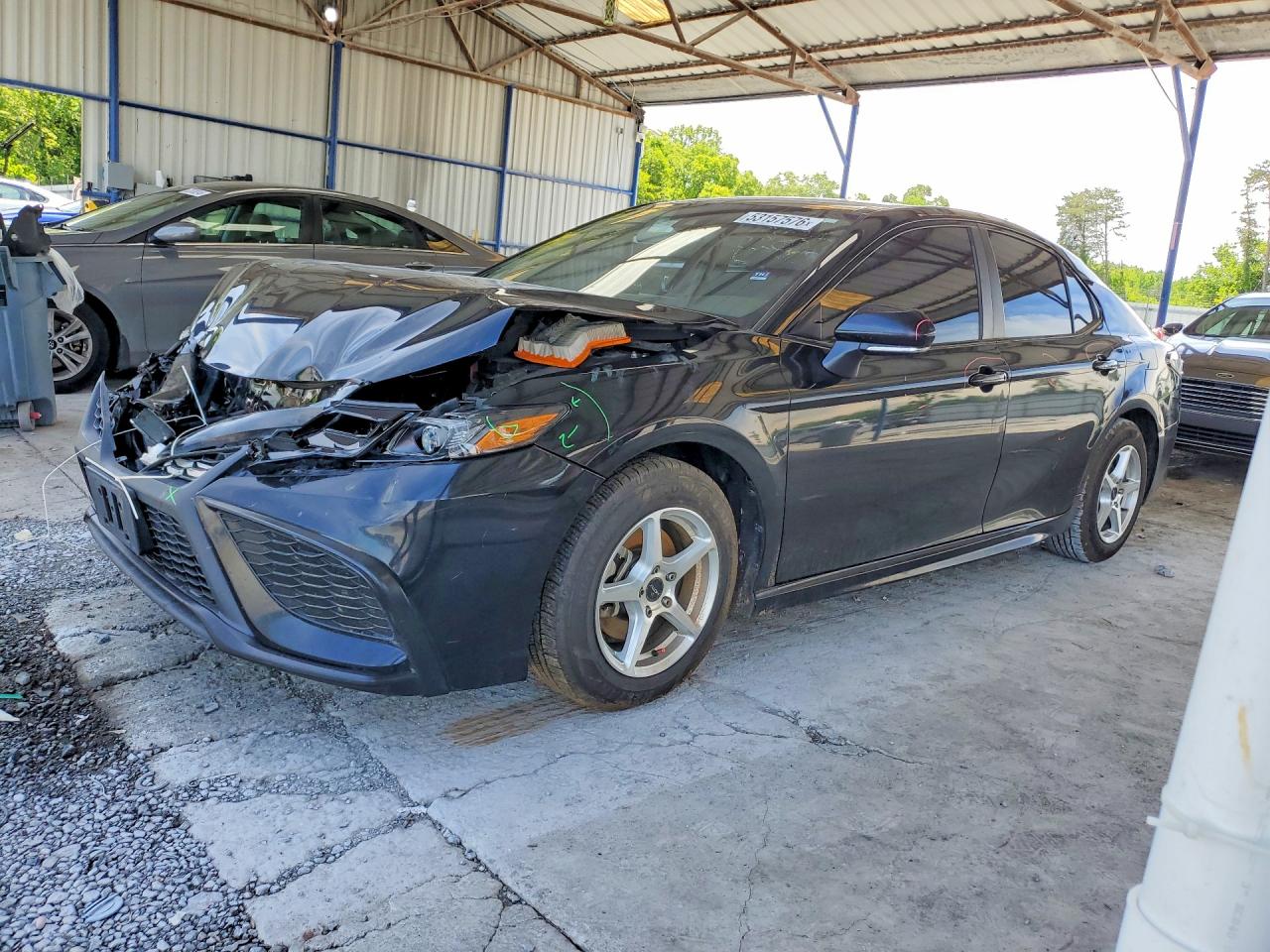 Salvage Toyota Camry Image
