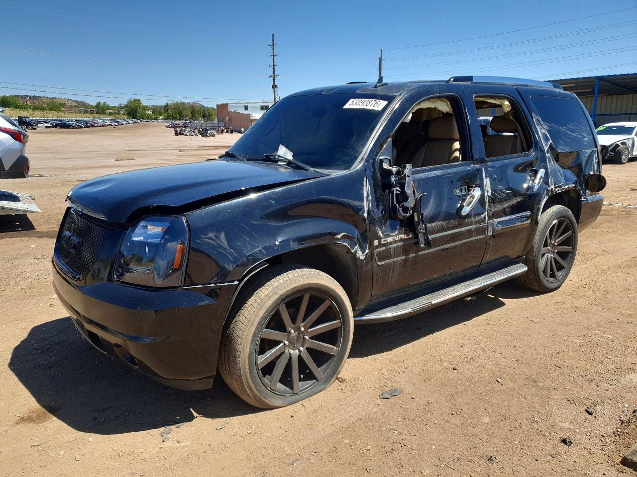 Salvage GMC Yukon Image