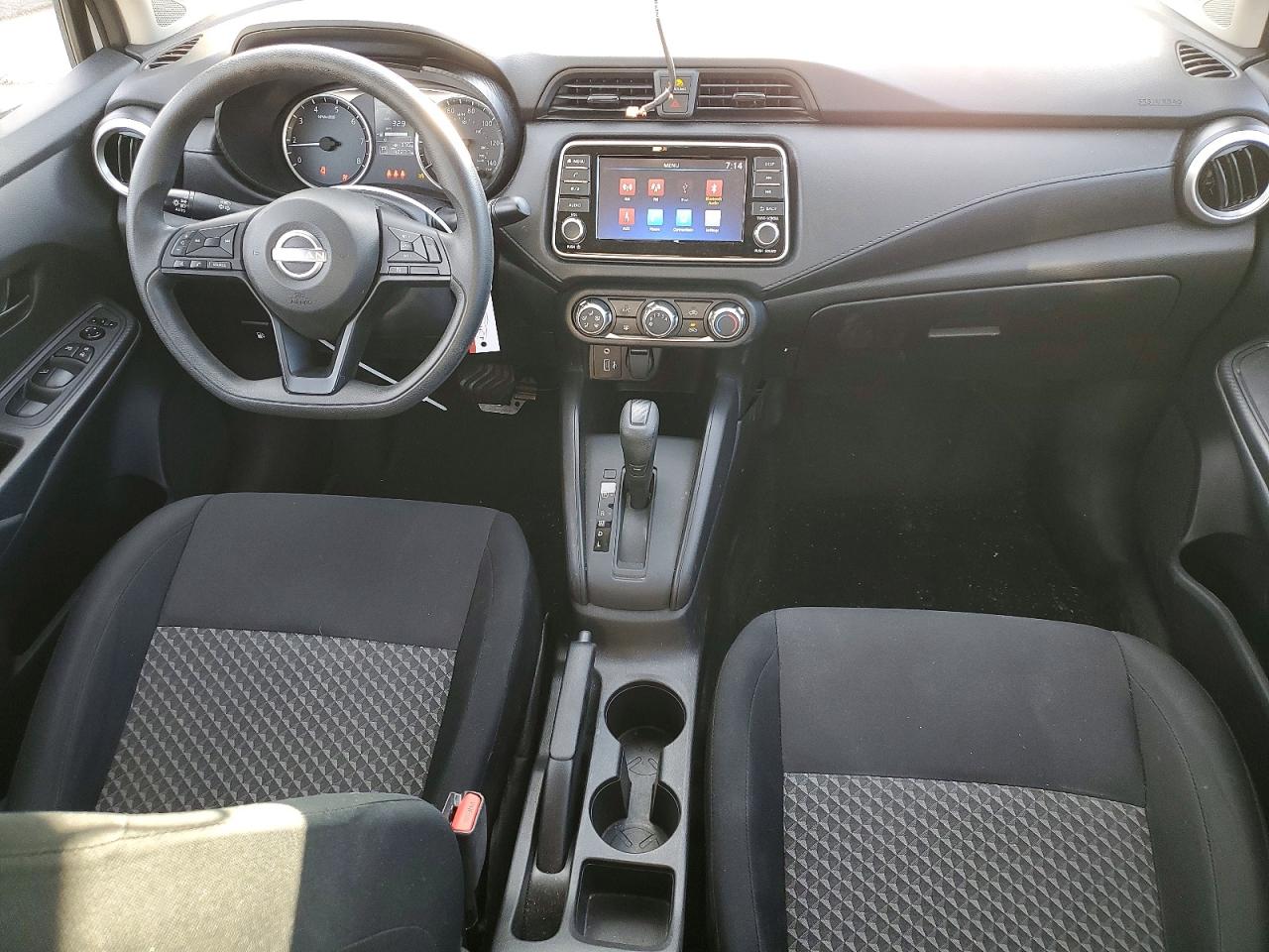 Nissan Versa