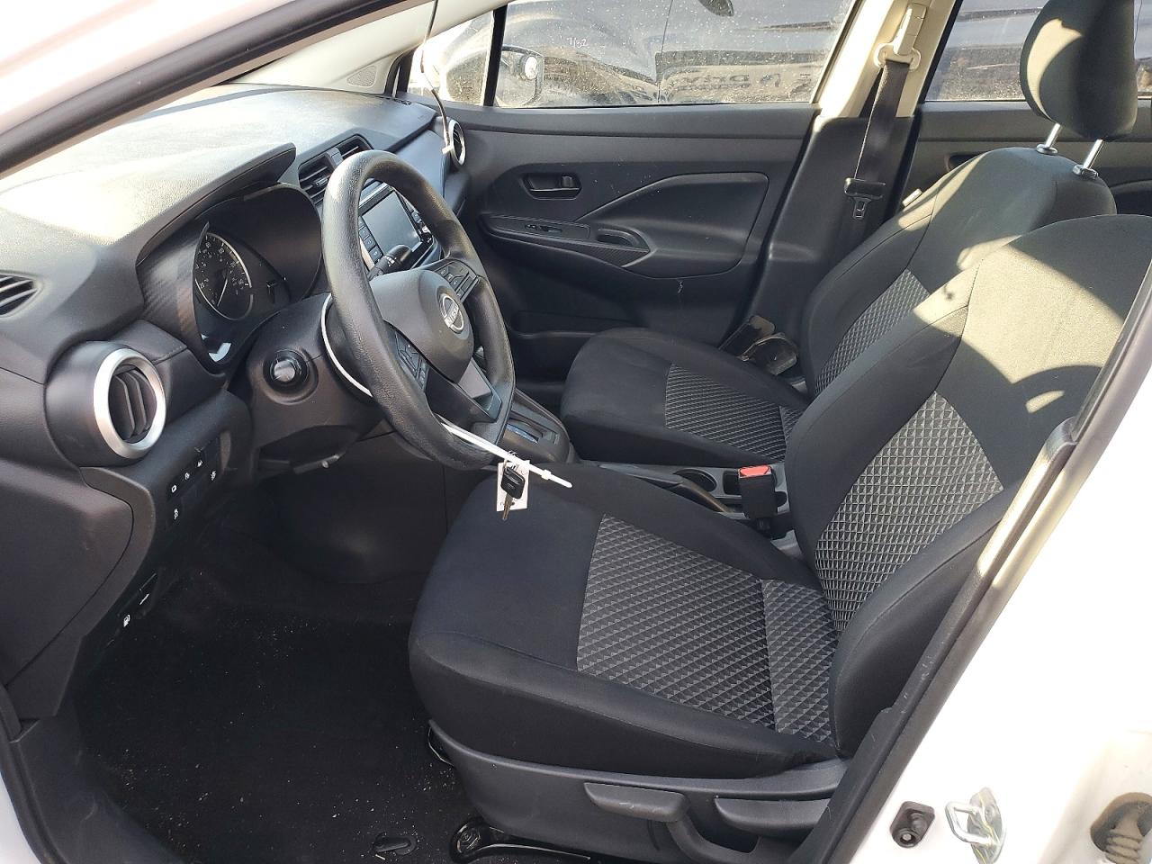 Nissan Versa