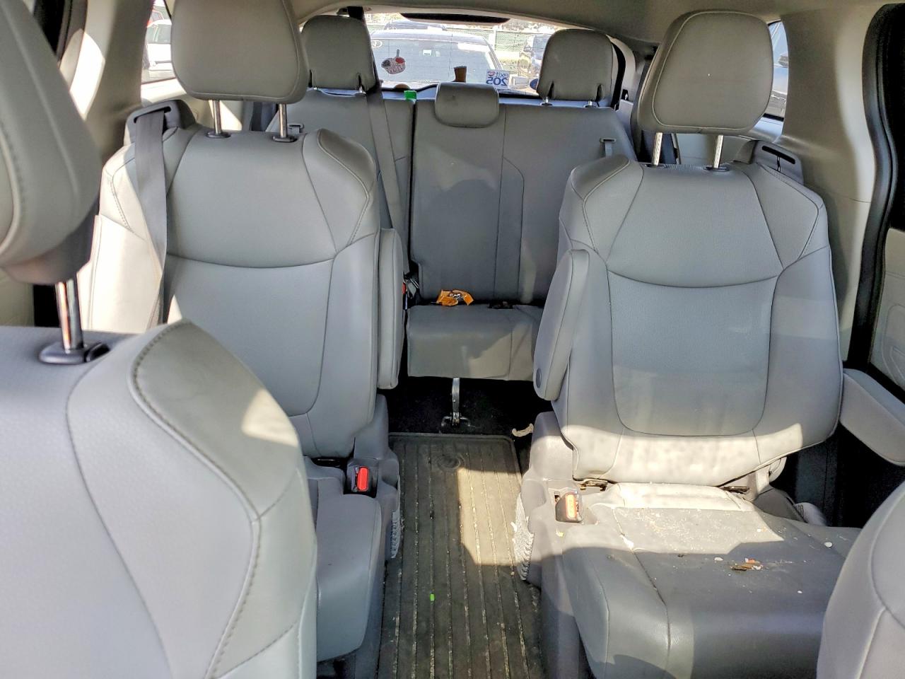 Toyota Sienna Xle