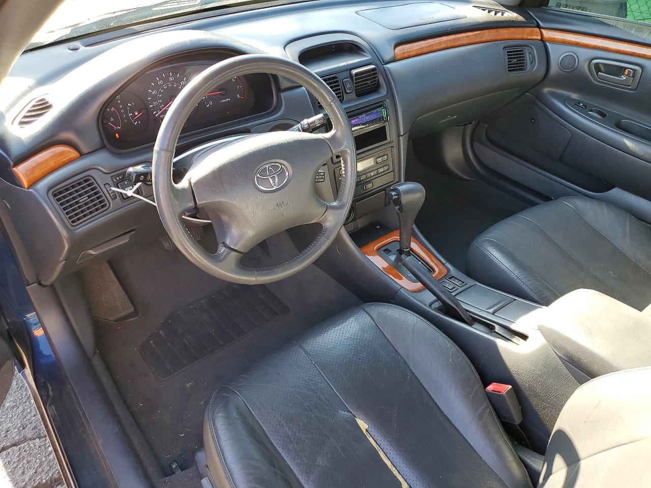 Toyota Camry Sle V6