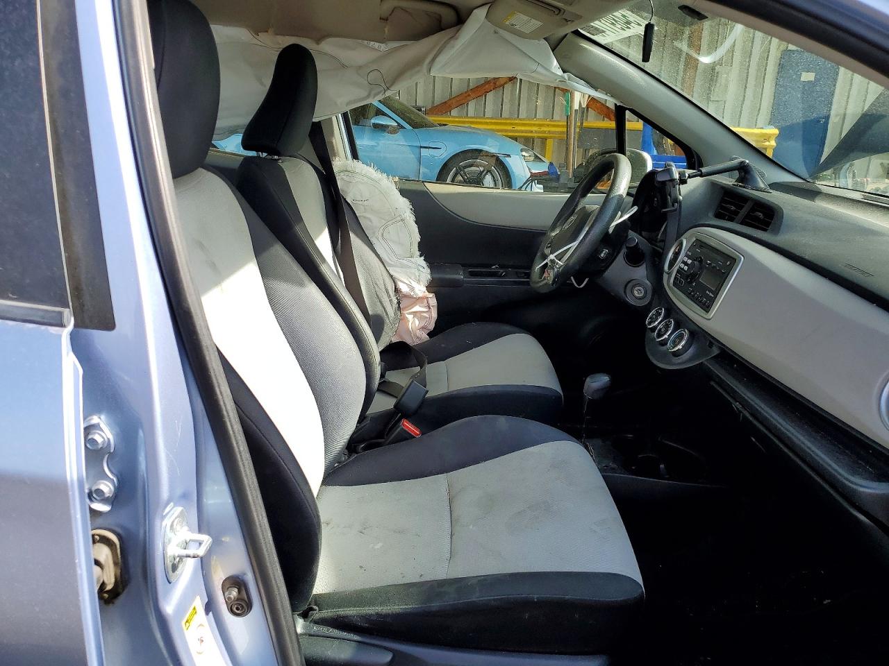 Toyota Yaris 5-door Le