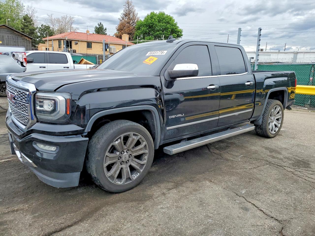 Salvage GMC Sierra Image