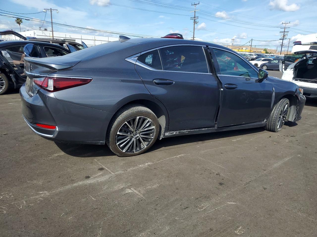Lexus Es Base