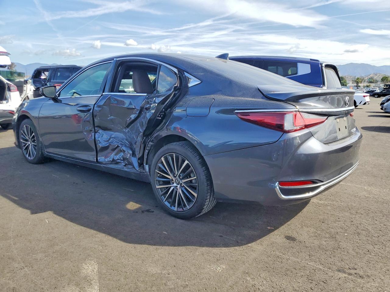 Lexus Es Base