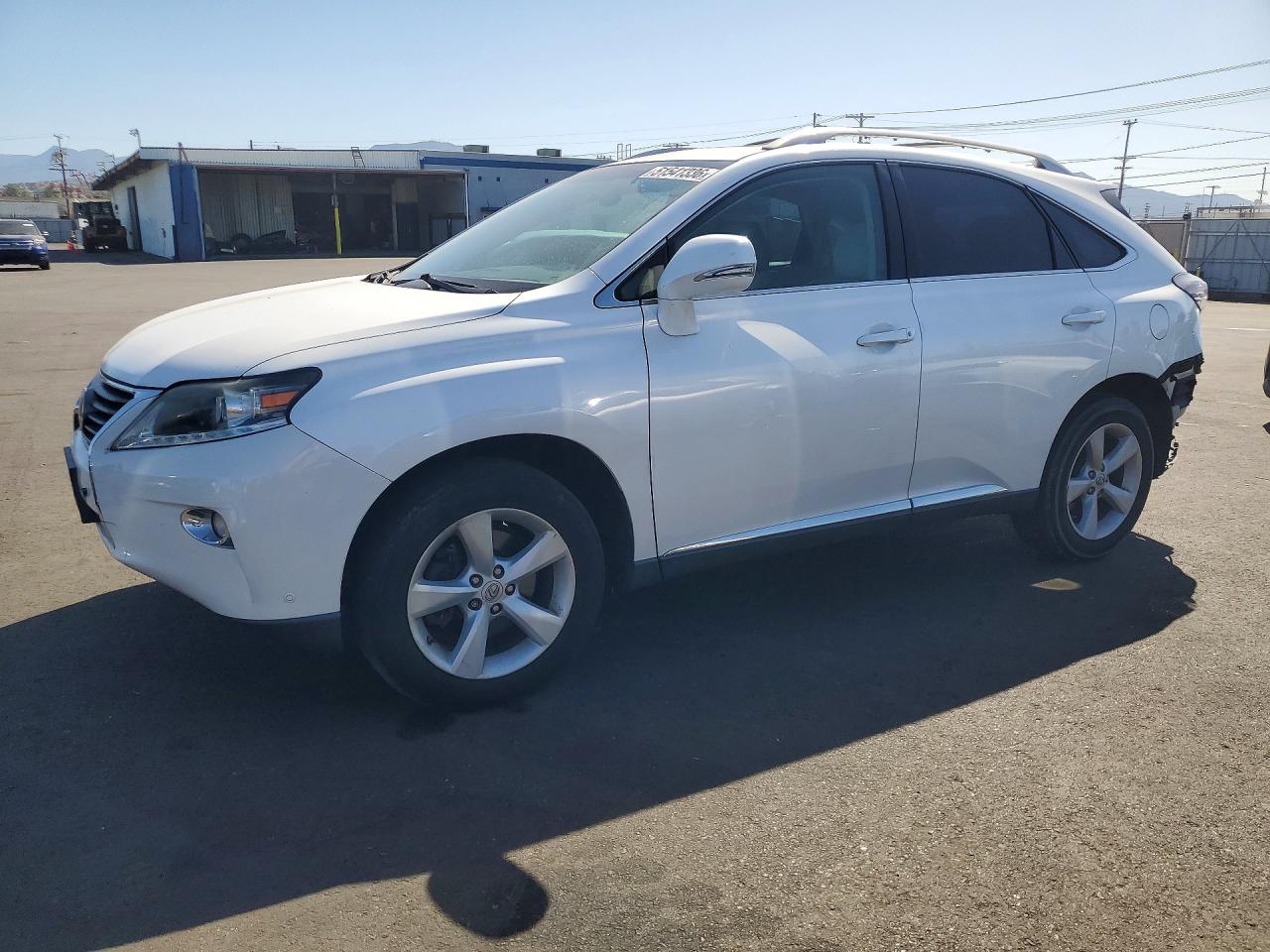 Salvage Lexus RX Image