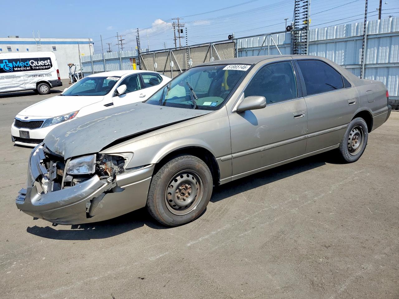 Salvage Toyota Camry Image