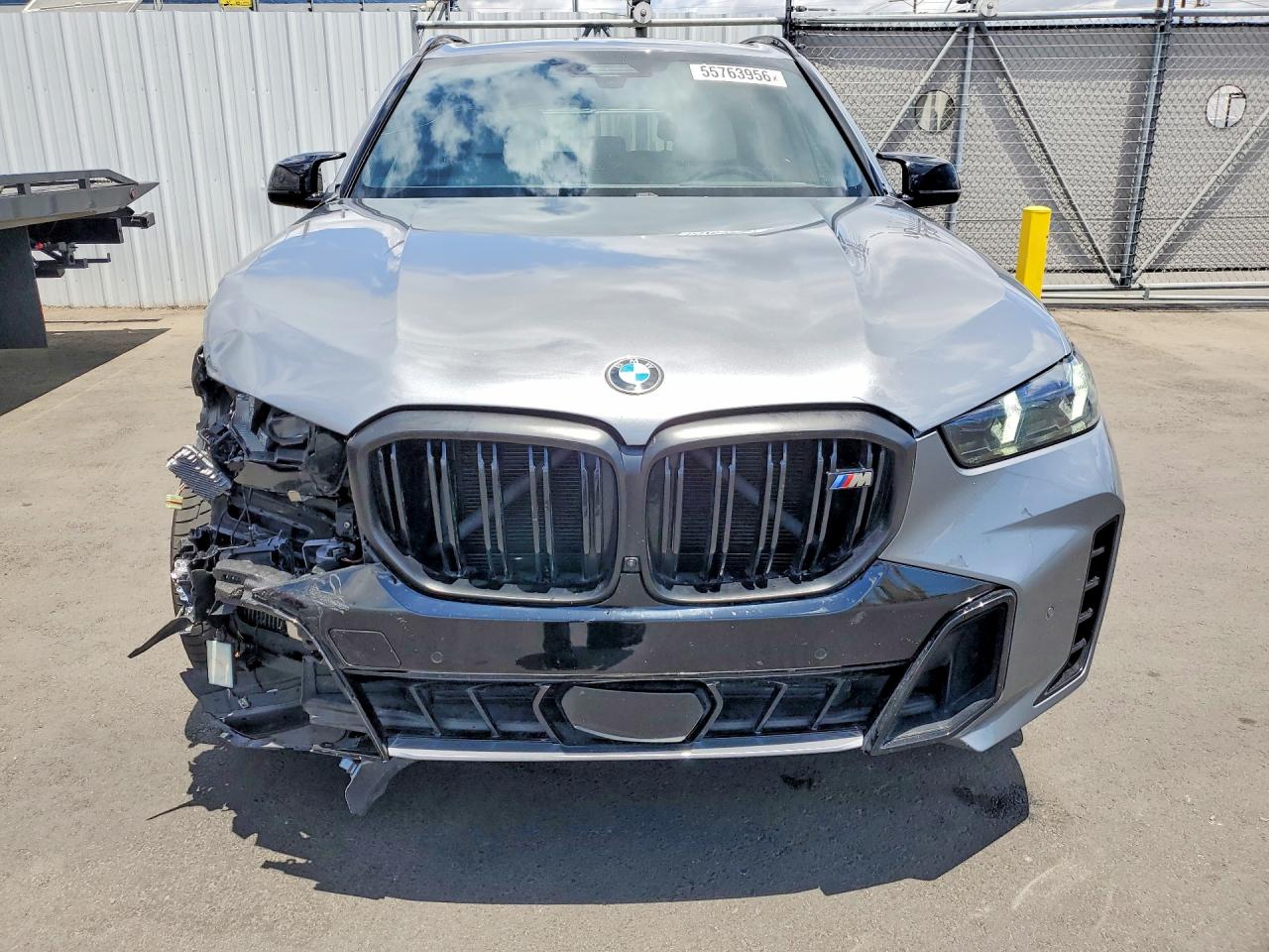 BMW X Series M60i
