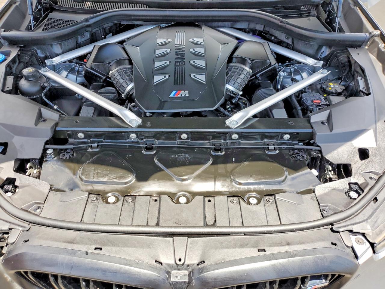 BMW X Series M60i