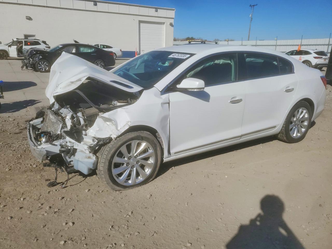 Salvage Buick LaCrosse Image