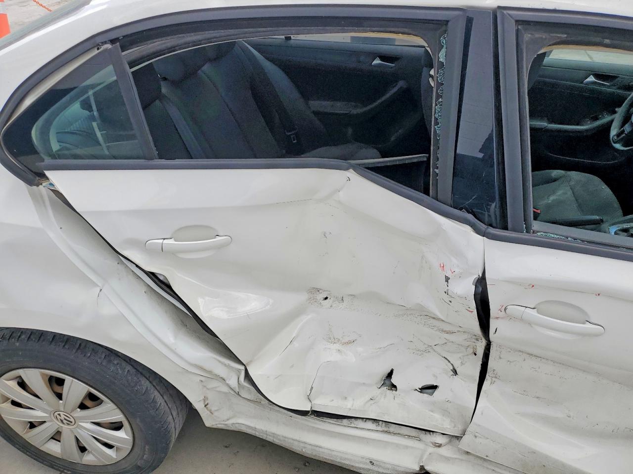 Volkswagen Jetta Base