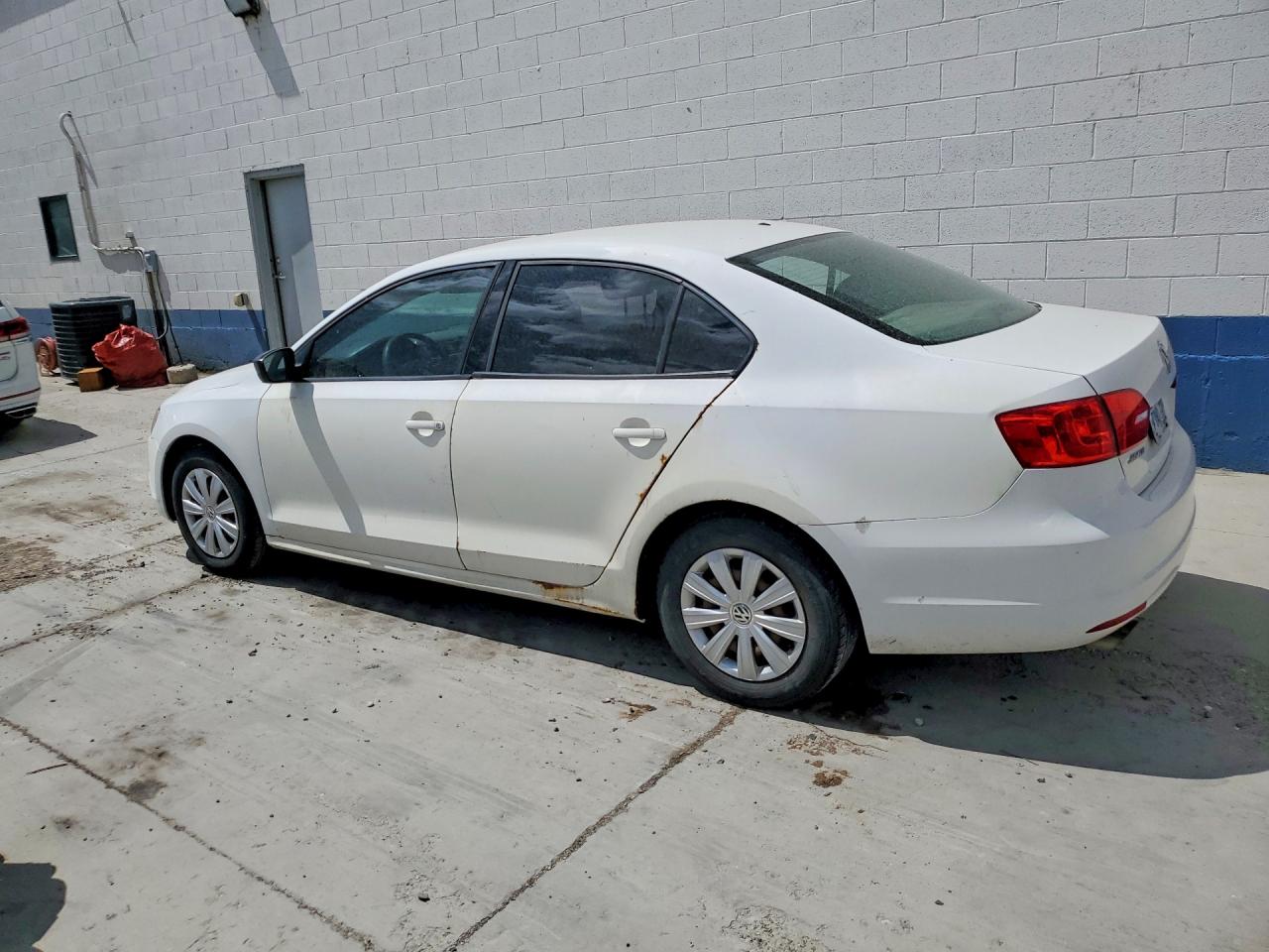 Volkswagen Jetta Base