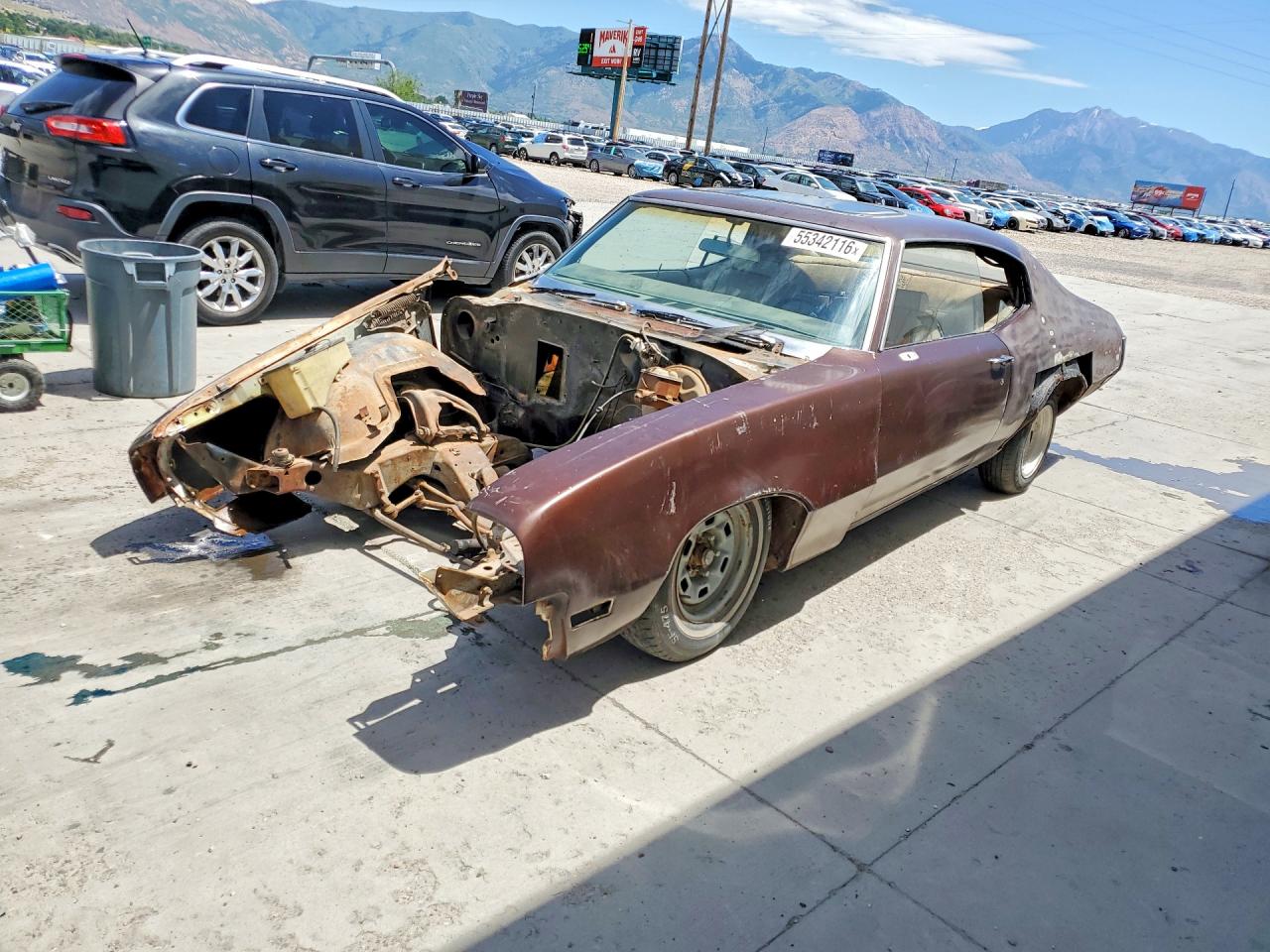 Salvage Buick Skylark Image