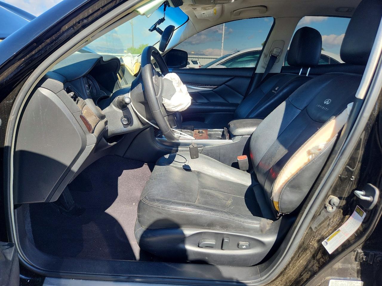 INFINITI M37 X